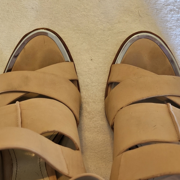 Calvin Klein Valerie Cow Roma Stilettos Heels Size 7.5 Caramel Nude - Picture 5 of 8